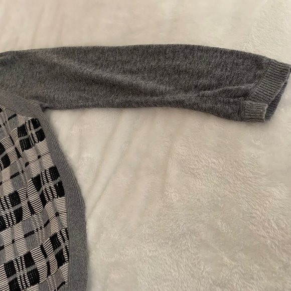 Two Sweaters - Rachel Rachel Roy and Jessica Simpson Gray Sweaters Size M - Picture 7 of 16